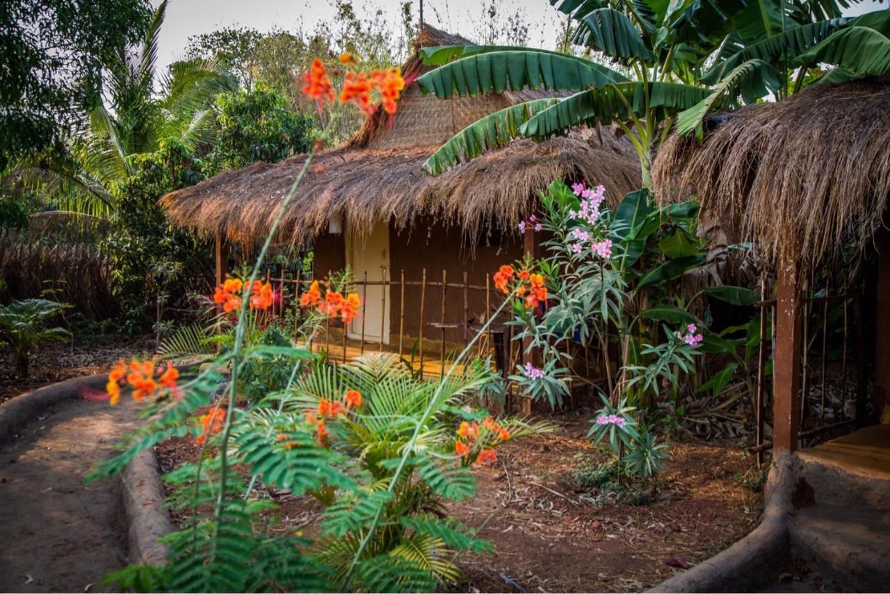 Banyan Tree Yoga Hotel Mandrem Ngoại thất bức ảnh