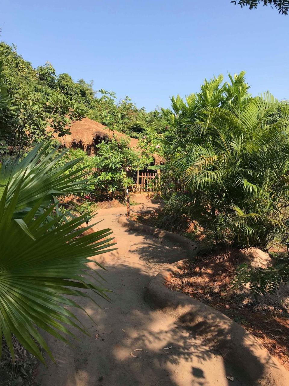 Banyan Tree Yoga Hotel Mandrem Ngoại thất bức ảnh